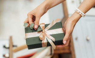 8 Gift Ideas From Brisbane Brands For That Special Woman In Your Life 