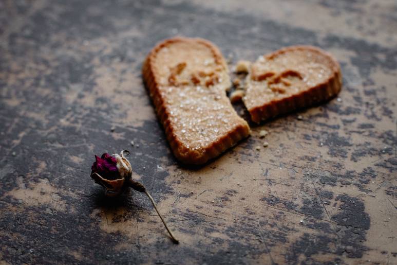 14 WONDROUS WAYS TO HEAL FROM AN EX.